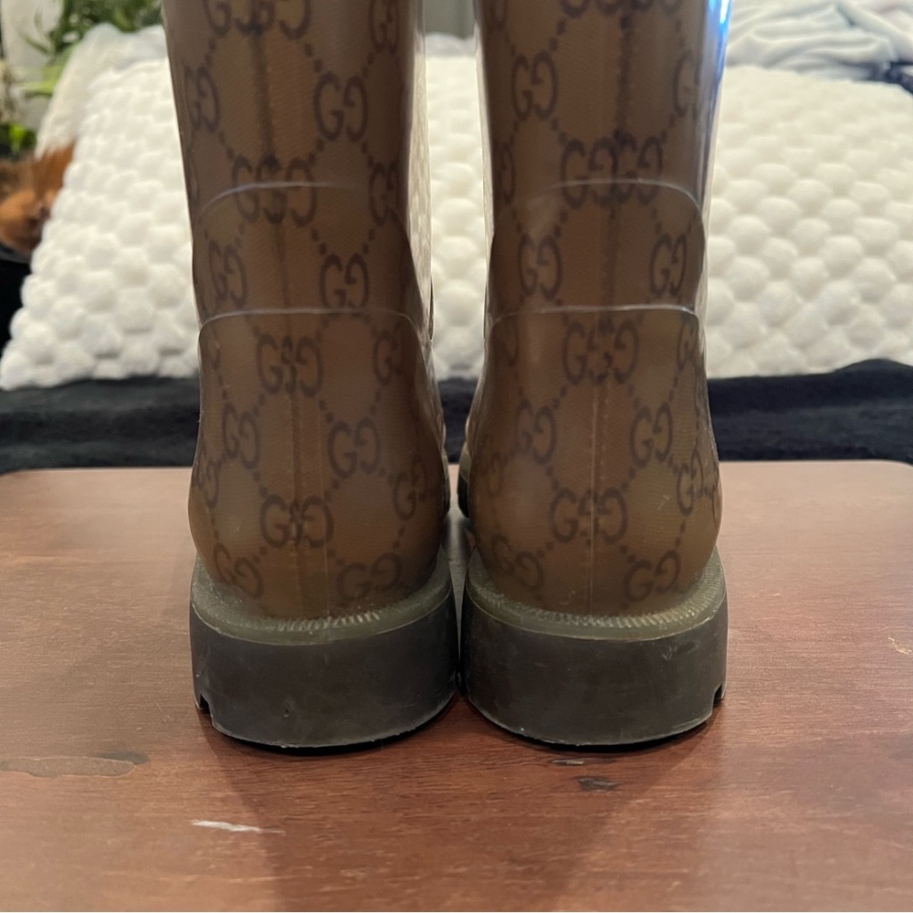 Gucci Women's Camel Rubber Rain Boots with Guccissima Monogram Size 41(US 10) - Picture 4 of 11